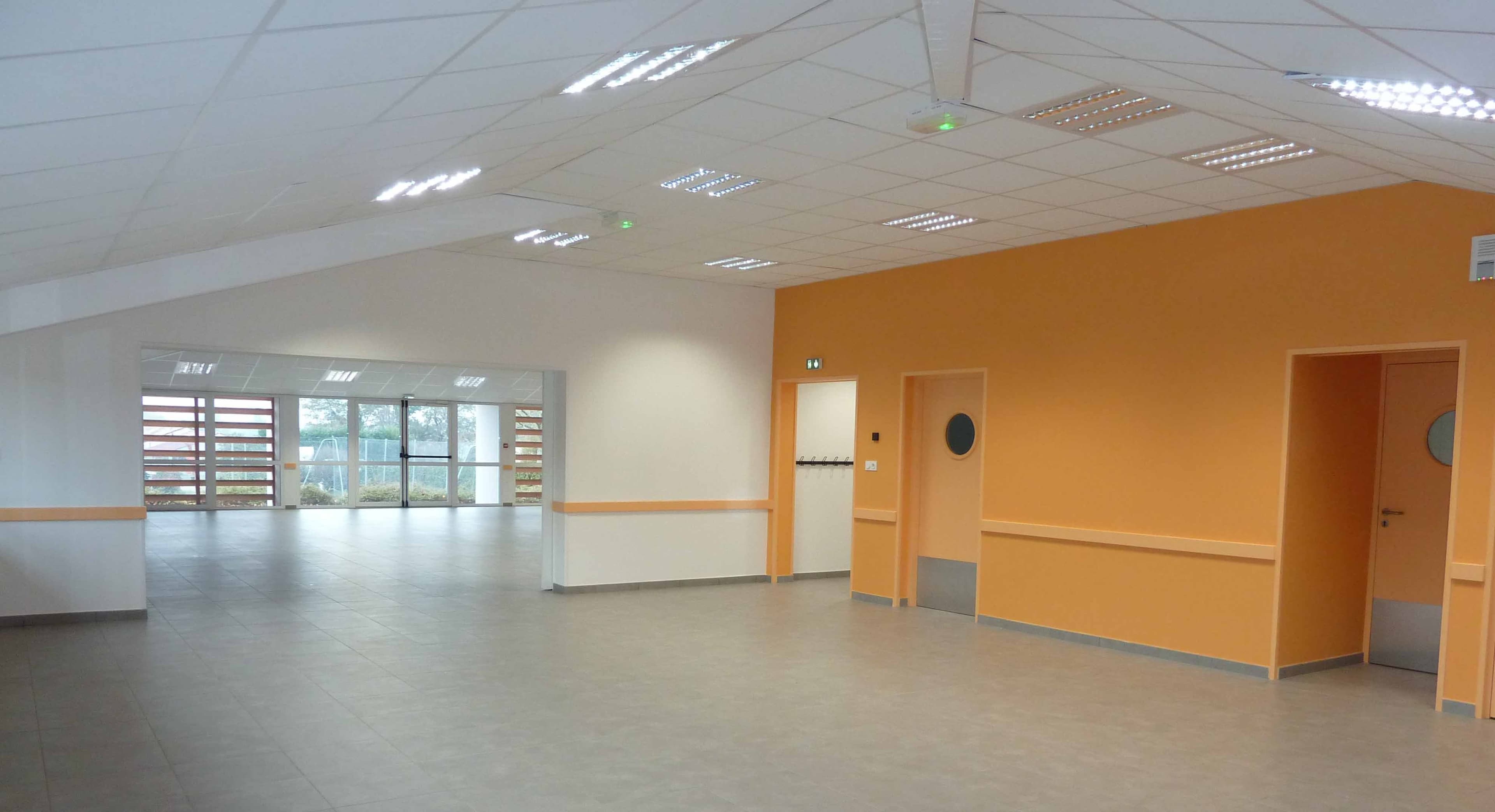 Salle du foyer — Grande + petite salle à Le Tablier — photo 2 sur 6